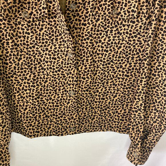 McCalls| Women's vintage y2k leopard button up collared jacket - Picture 10 of 16